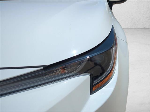 Certified 2025 Toyota Corolla LE FWD image 9