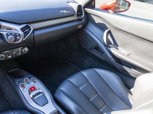 Used 2010 Ferrari 458 Italia Coupe RWD image 54