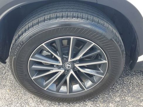 Used 2024 Lexus NX 250 FWD image 5