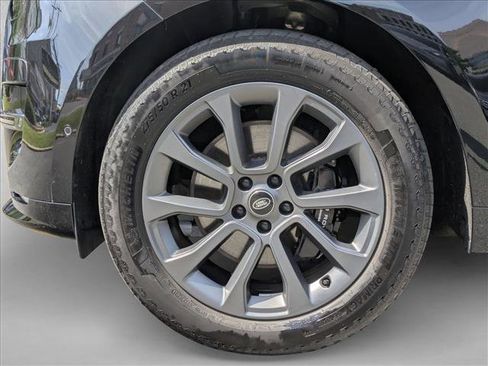Used 2024 Land Rover Range Rover Sport Dynamic SE AWD/4WD image 25