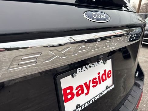 Used 2020 Ford Explorer XLT w/ Comfort Package image 37