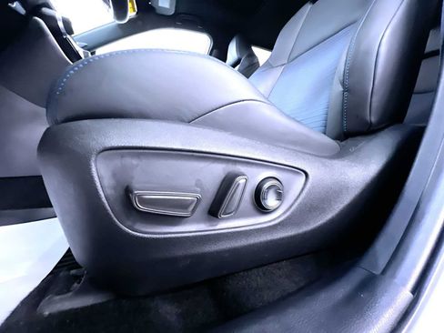 Used 2022 Toyota RAV4 XSE AWD/4WD image 13