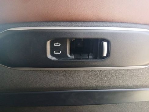 Used 2026 BMW X7 xDrive40i AWD/4WD image 18