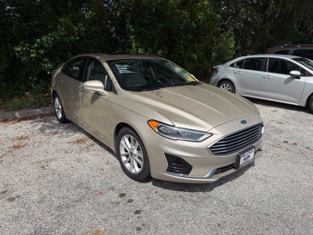 Used 2019 Ford Fusion SEL FWD image 7