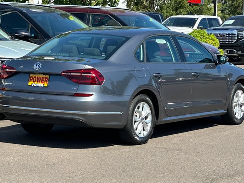 Used 2018 Volkswagen Passat 2.0T S FWD image 4