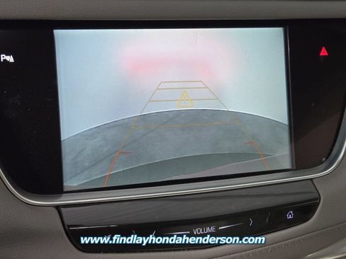 Used 2018 Cadillac XT5 Luxury w/ Driver Awareness Package FWD image 32