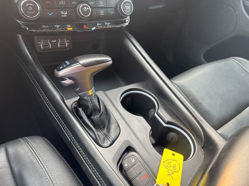 Used 2021 Dodge Durango SXT AWD/4WD image 25