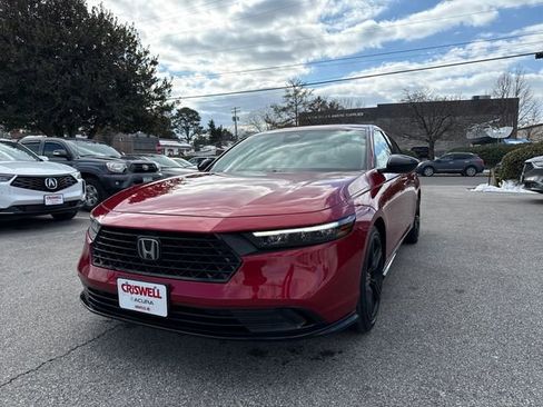 Used 2025 Honda Accord Sport image 1
