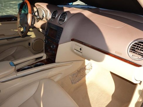 Used 2012 Mercedes-Benz GL 320 BlueTEC 4MATIC image 24