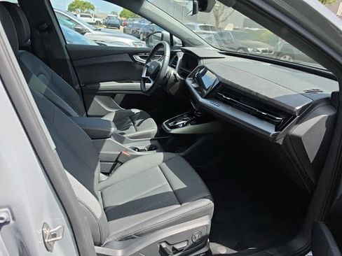 Used 2024 Audi Q4 e-tron Premium Plus AWD/4WD image 8