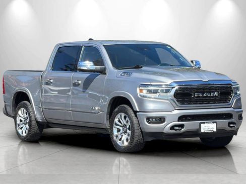 Used 2022 RAM 1500 Limited w/ Body Color Bumper Group AWD/4WD image 9