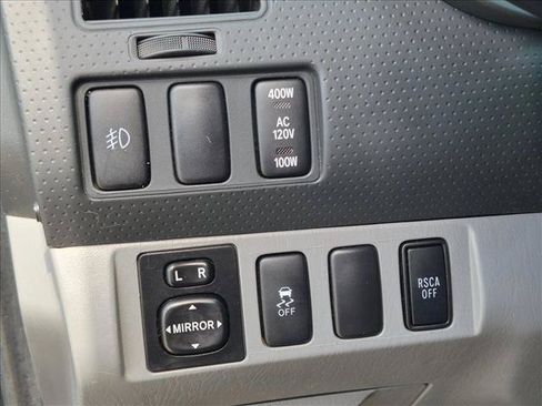 Used 2015 Toyota Tacoma 4x4 Double Cab w/ TRD Sport Package image 22