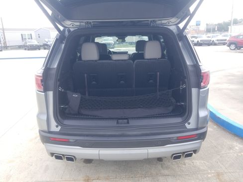 Used 2024 GMC Acadia Elevation FWD image 13