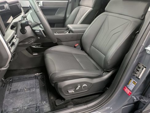Used 2025 Hyundai Santa Fe XRT AWD/4WD image 9