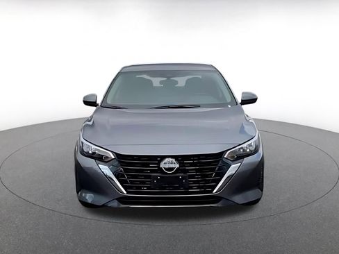 Used 2025 Nissan Sentra SV image 4