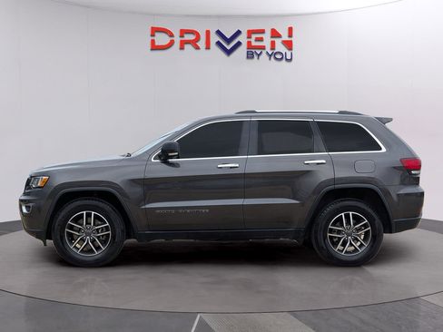 Used 2021 Jeep Grand Cherokee Limited AWD/4WD image 2