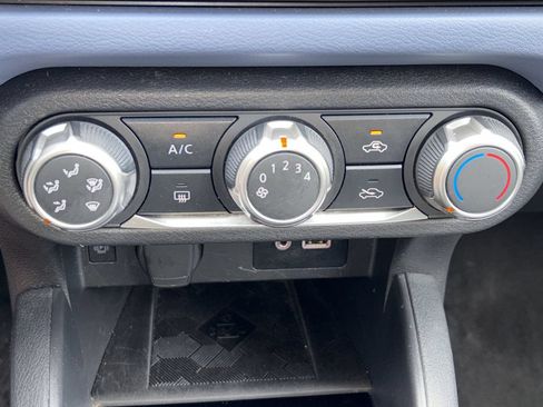 Used 2024 Nissan Versa SV FWD image 16
