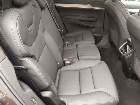 New 2025 Volvo EX90 Plus image 19