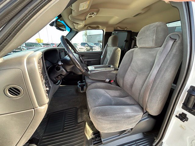 Used 2004 Chevrolet Silverado 2500 LS RWD image 23