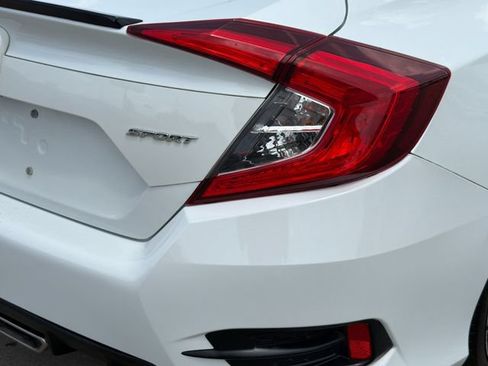Used 2019 Honda Civic Sport image 28