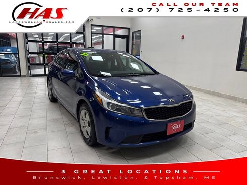 Used 2017 Kia Forte LX image 8