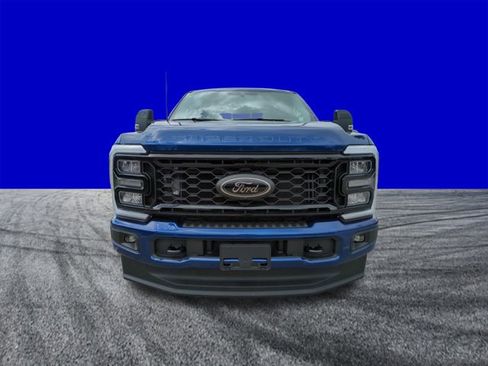 New 2026 Ford F350 Lariat w/ Black Appearance Package image 9