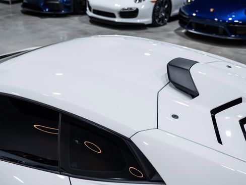 Used 2022 Lamborghini Huracan STO RWD image 63