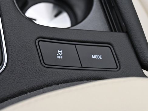 New 2025 Cadillac XT6 Sport image 32