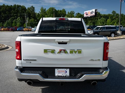 Used 2025 RAM 1500 Laramie AWD/4WD image 8