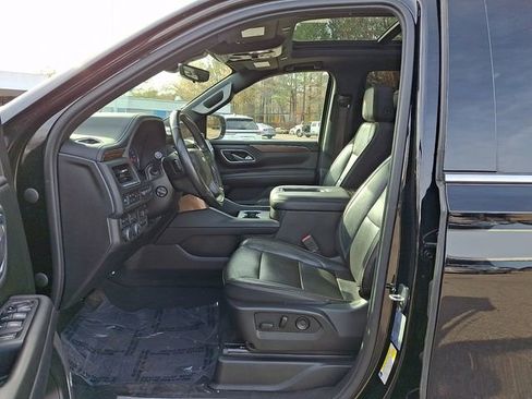 Used 2021 Chevrolet Suburban High Country w/ Premium Package image 19
