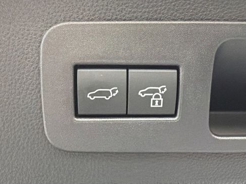 Used 2025 Lexus LX 700h F Sport image 14