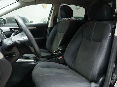 Used 2017 Nissan Sentra S image 17