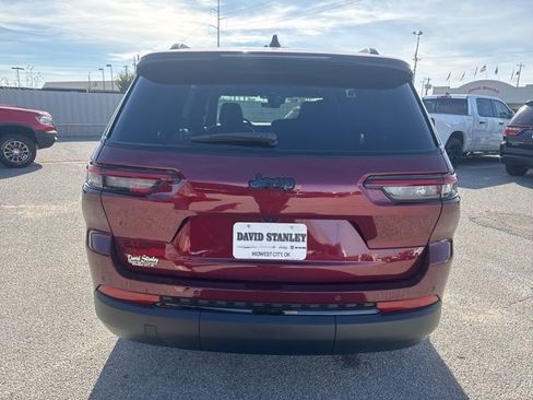 New 2025 Jeep Grand Cherokee L Altitude image 5