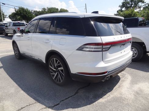 Certified 2025 Lincoln Aviator Reserve w/ Equipment Group 201A AWD/4WD image 5
