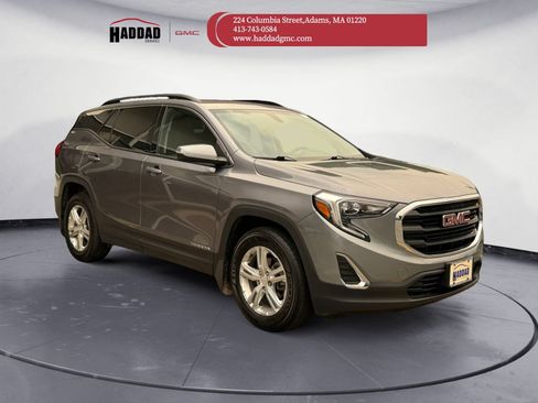 Used 2019 GMC Terrain SLE w/ Driver Convenience Package AWD/4WD image 3