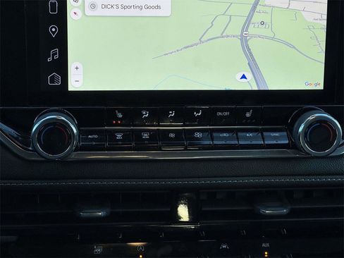 Used 2023 Chevrolet Colorado LT w/ LT Convenience Package III image 6