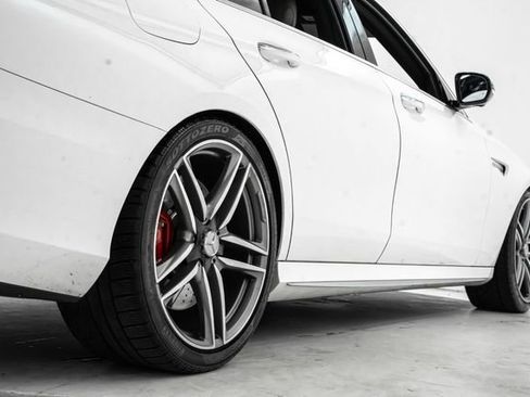 Used 2018 Mercedes-Benz E 63 AMG S image 11