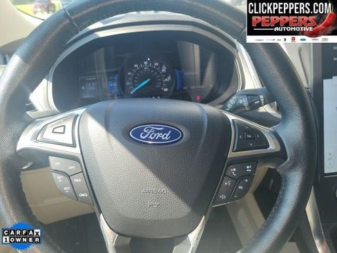 Used 2023 Ford Edge Titanium AWD/4WD image 18