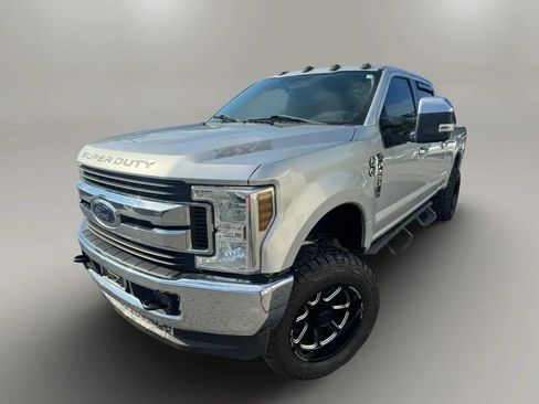 Used 2018 Ford F250 XLT AWD/4WD image 1