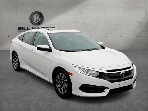 Used 2017 Honda Civic EX image 3