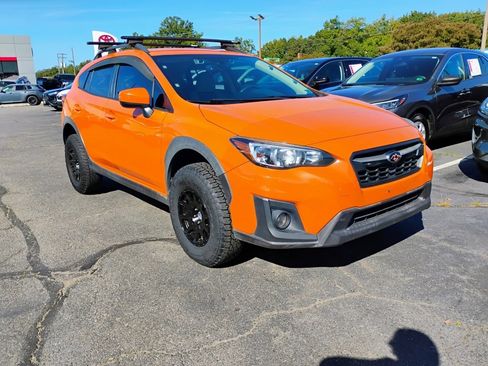 Used 2018 Subaru Crosstrek 2.0i Premium w/ Eyesight System image 1