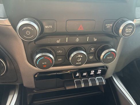 Used 2022 RAM 1500 Big Horn AWD/4WD image 33