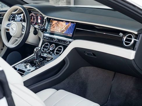 Certified 2024 Bentley Continental GT image 32