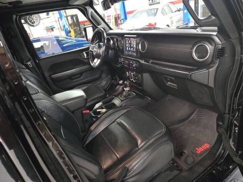 Used 2020 Jeep Gladiator Overland image 21