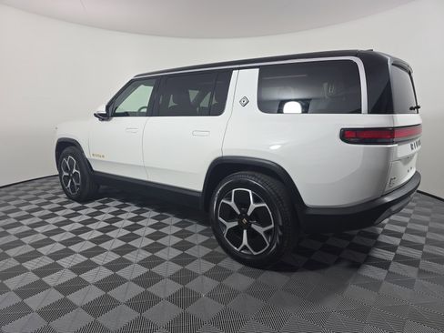 Used 2024 Rivian R1S Adventure AWD/4WD image 3