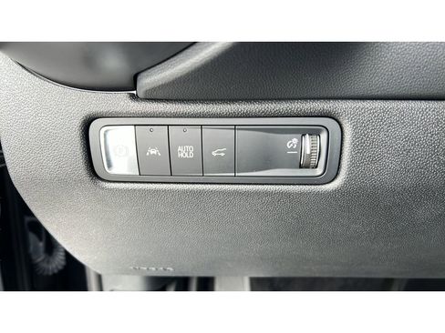 Certified 2024 Chevrolet Equinox EV RS image 22