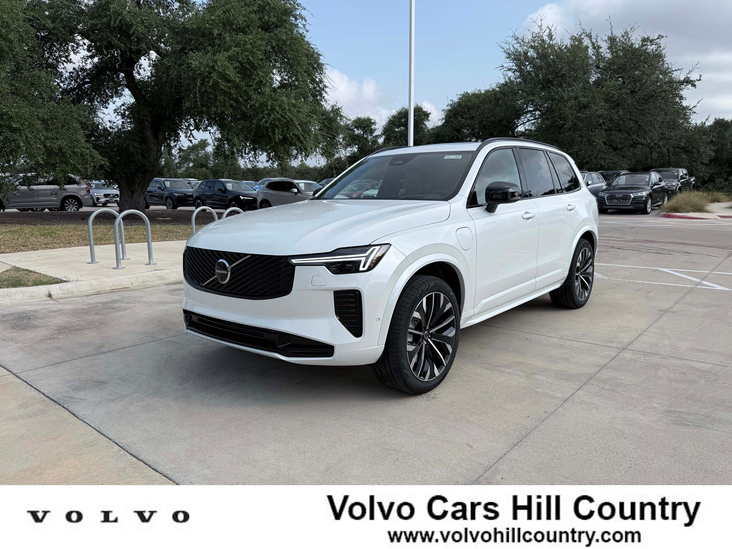 New 2026 Volvo XC90 T8 Ultra w/ Protection Package Premier AWD/4WD image 1