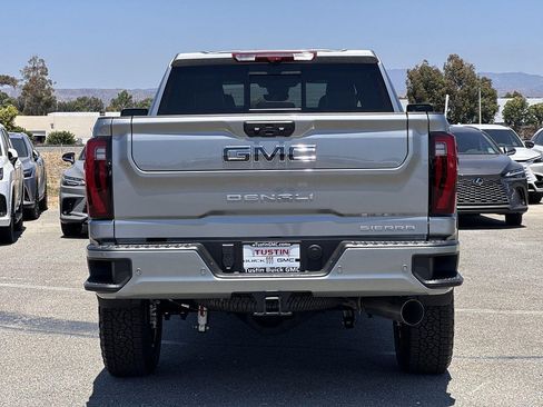 New 2026 GMC Sierra 2500 Denali Ultimate w/ Max Trailering Package AWD/4WD image 4