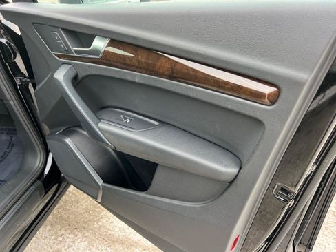 Used 2020 Audi Q5 2.0T Premium AWD/4WD image 14