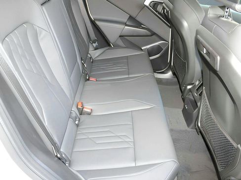 Used 2025 BMW X3 xDrive30i w/ Premium Package AWD/4WD image 31